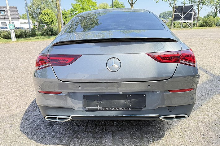 Mercedes-Benz CLA-Klasse 180 Business Solution Essential , 55.666 KM, GROOT DIGITAAl DASHBOARD, DEALERONDERHOUDEN, HANDGESCHAKELD, ZEER VEEL OPTIE’S, AUTOPAS AANWEZIG.