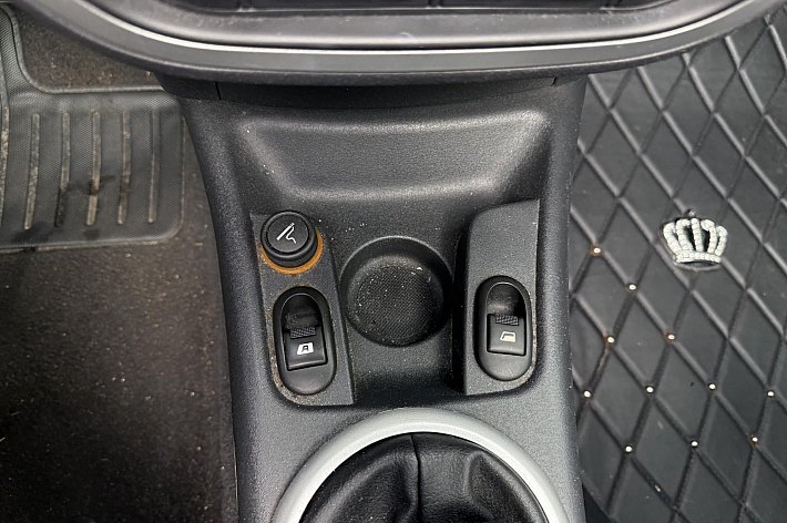 Citroën C3 Pluriel 1.4i AIRCO (STEENKOUD), WERKEND CABRIODAK, 4 ELECT RAMEN, NAVI, BLUETOOTH, CV, SPLINTERNIEUWE KOPPELING, BOEKJES